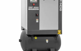 Compressor de parafuso Schulz com secador integrado montado sobre reservatório horizontal de ar comprimido, equipado com painel de controle frontal e destinado a aplicações industriais que exigem fornecimento de ar tratado em um conjunto compacto.